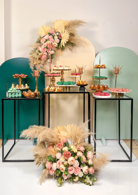 Kleurrijke Sweet Table gemaakt door Gebakkerij uit Amersfoort
