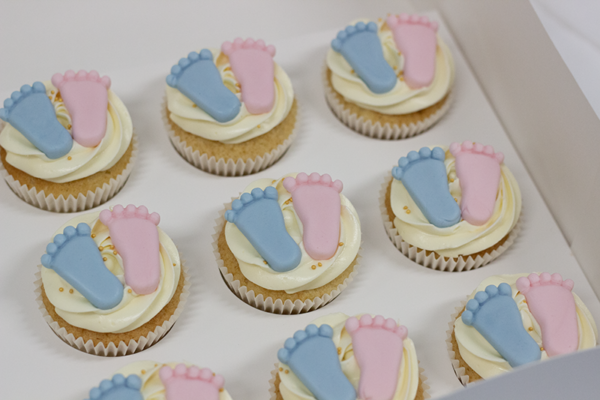 Voetjes (gender reveal cupcakes)