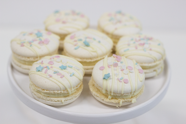 Gender reveal macarons