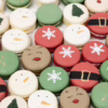 verschillende macarons in kerst thema
