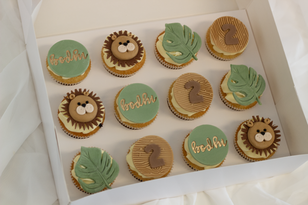 Jungle/safari cupcakes