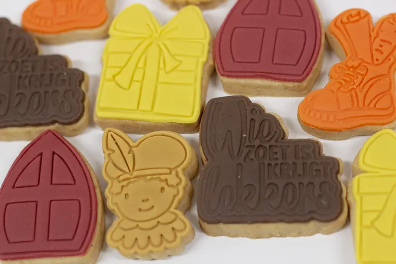 mini koekjes in Sinterklaas stijl